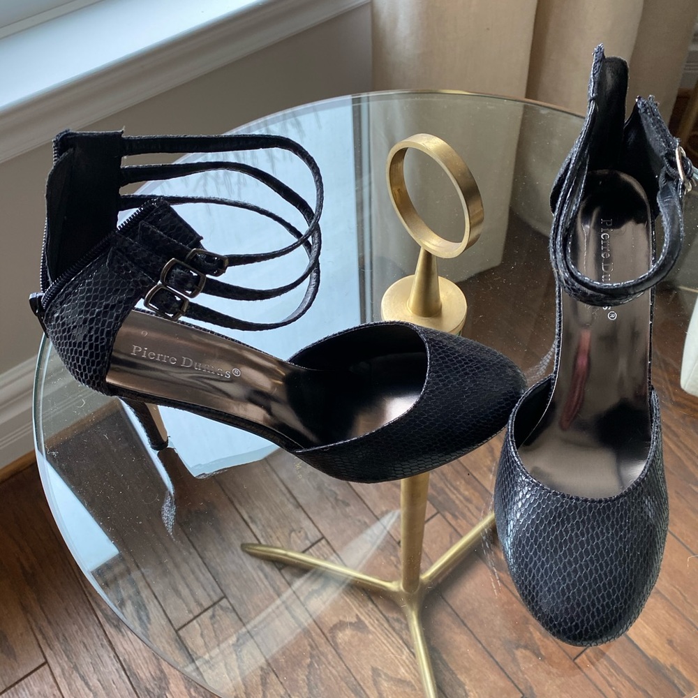 Women’s high heels